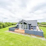8 Person Holiday Home In Tarm * Tarm