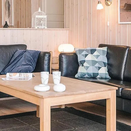 펜션 8 Person Holiday Home In Tarm *